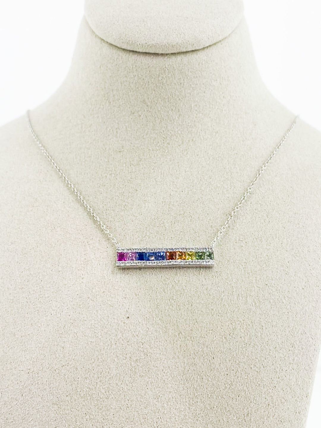 Collier Or Gris Barette Saphir -  - Sublime Diamant - Collier - Les Champs d'Or