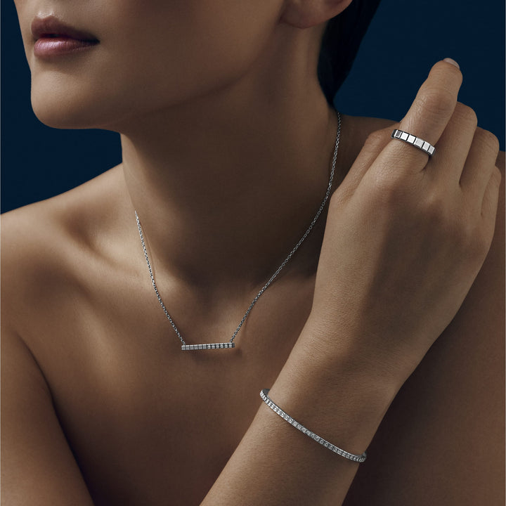 Collier Ice Cube Pure Or Blanc Semi Sertis 817702-1002 - Chopard Joaillerie - Collier - Les Champs d'Or