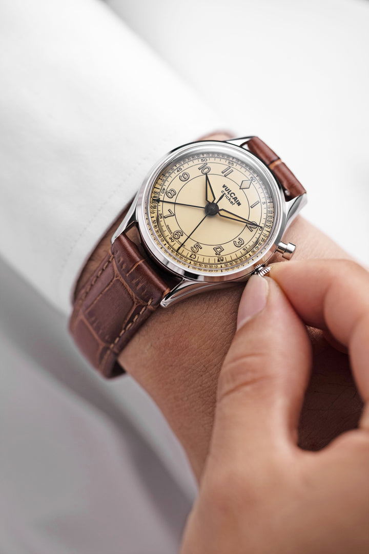 Montre Cricket Classique Brown Khaki 39MM - Vulcain - Montre - Les Champs d'Or