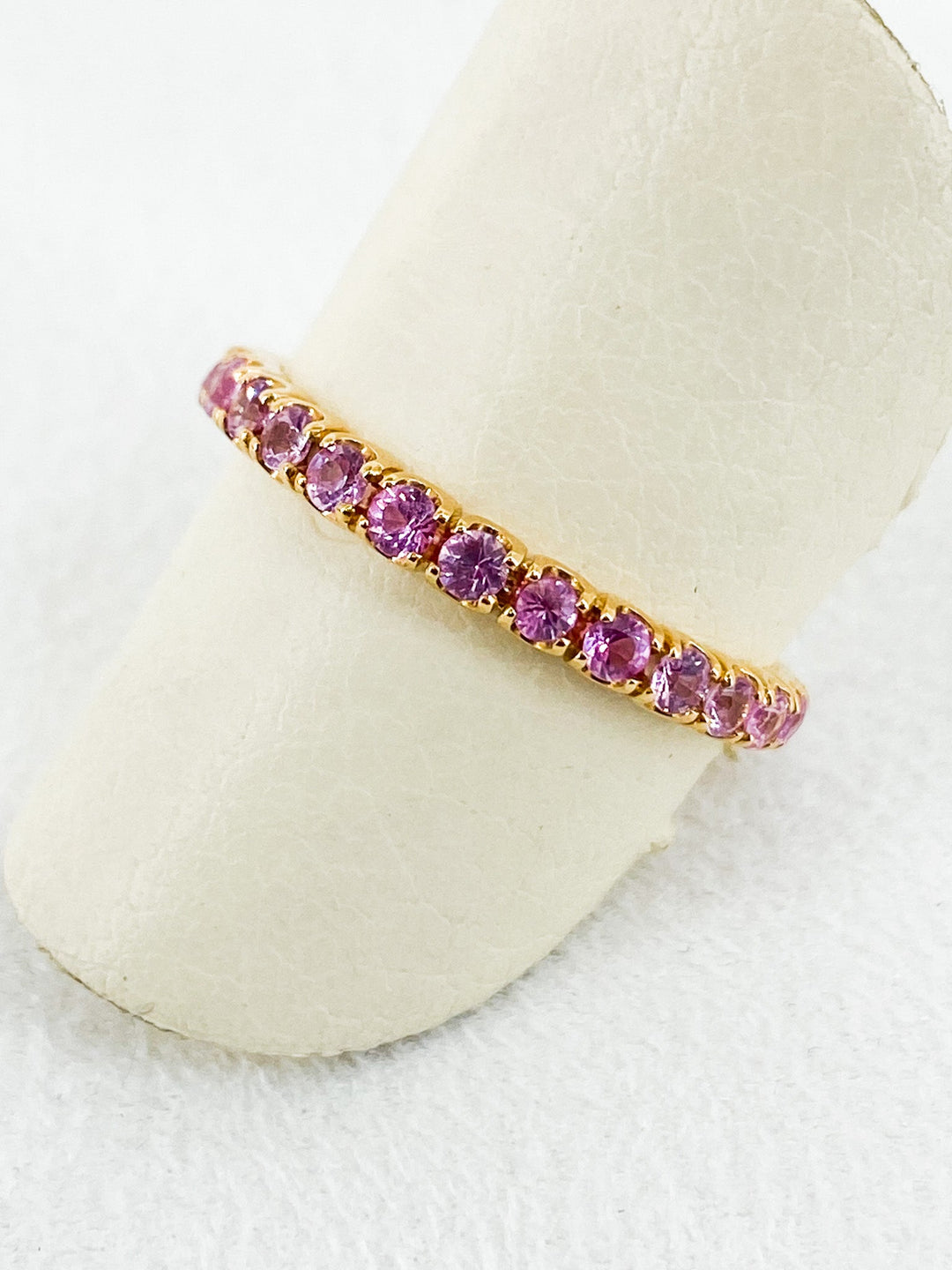 Bague de fiançailles Sertis de Saphir Rose en Or Jaune Taille 54 -  - Sublime Diamant - Bagues - Les Champs d'Or