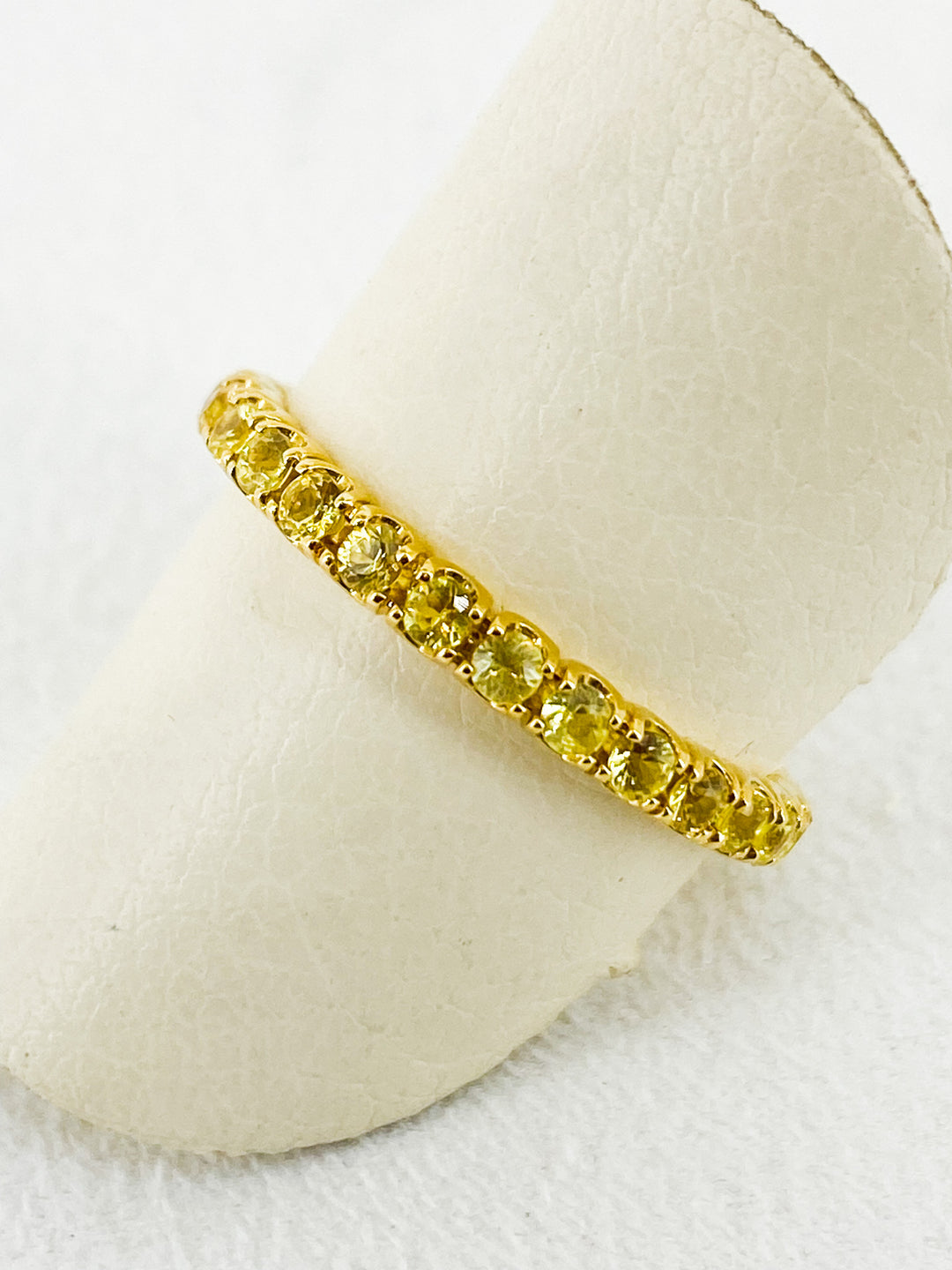 Alliance Sertis de Saphir en Or Jaune - Sublime Diamant - Bagues - Les Champs d'Or