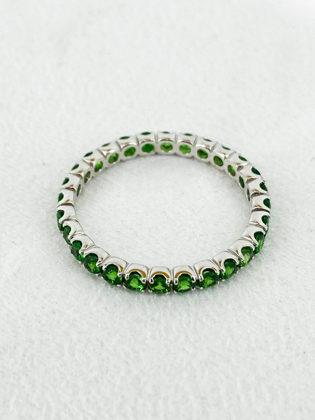 Alliance Or Blanc Sertis de Tsavorite - Sublime Diamant - Bagues - Les Champs d'Or
