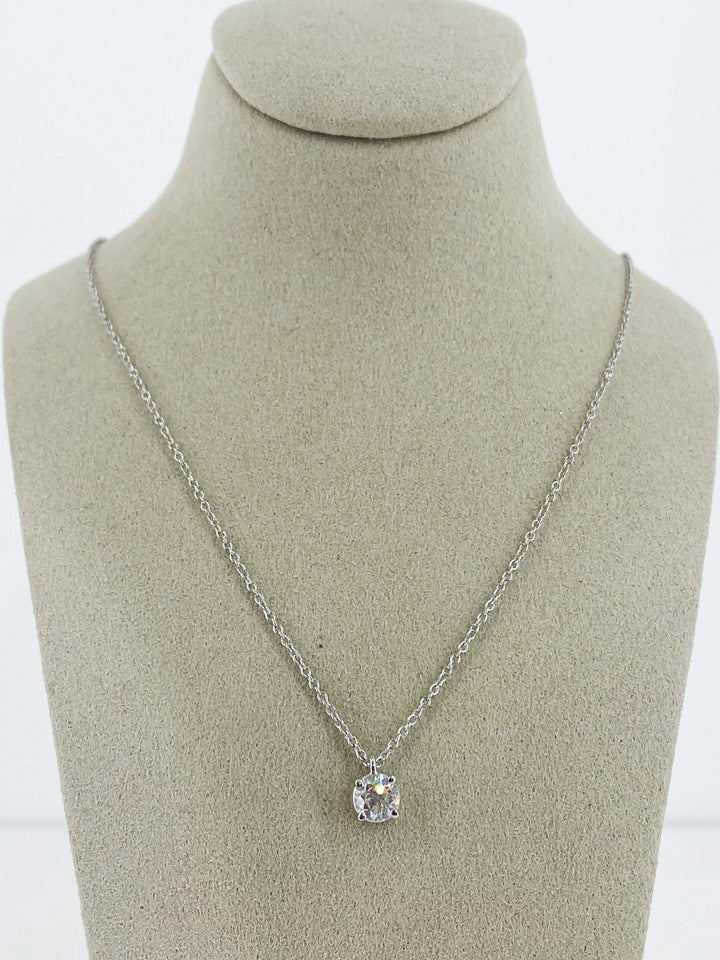 Collier Diamant Solitaire 4 Griffe Or Blanc -  - Sublime Diamant - Collier - Les Champs d'Or